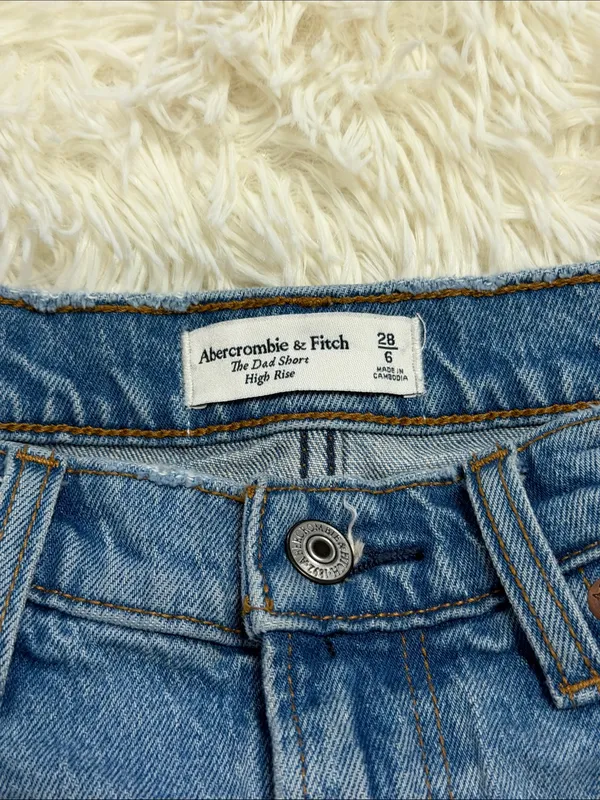 Abercrombie & Fitch The Dad Short High Rise - Image 2