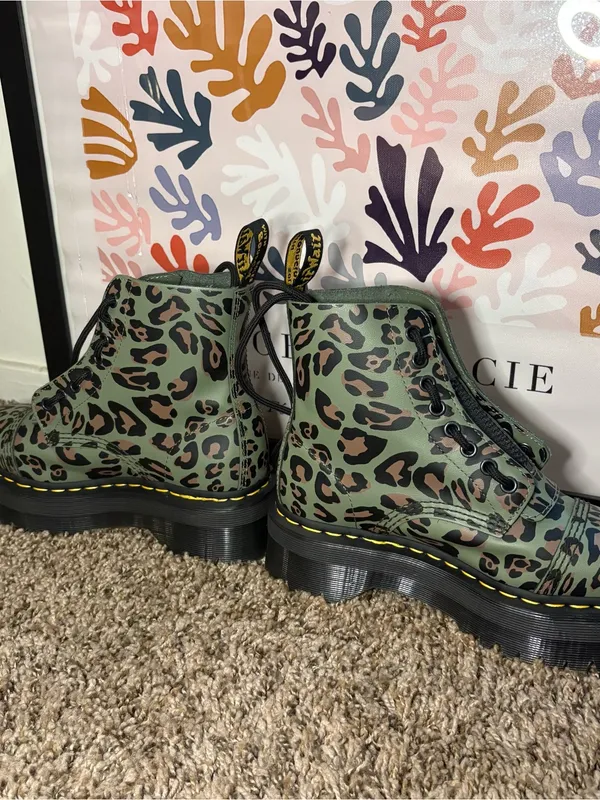 Dr. Martens Leopard Print Platform Boots – Women’s 6 - Image 5