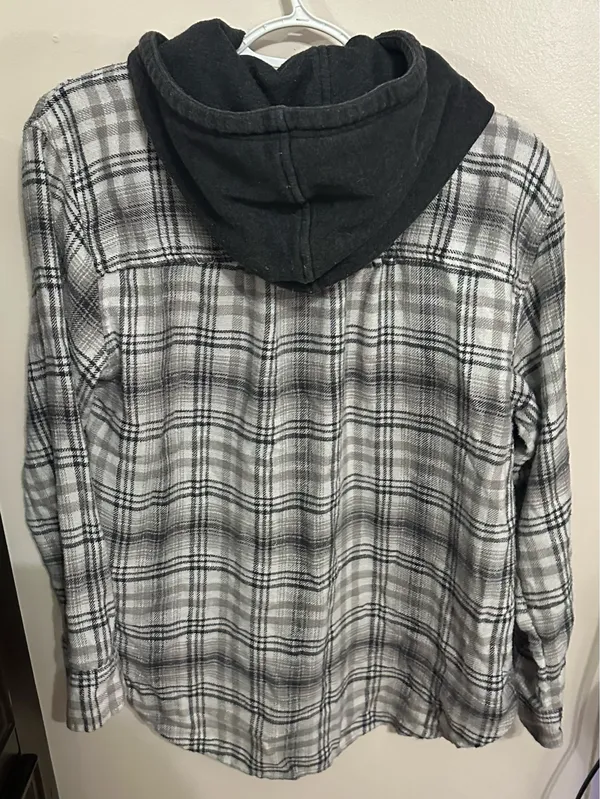 American Eagle - Image 2