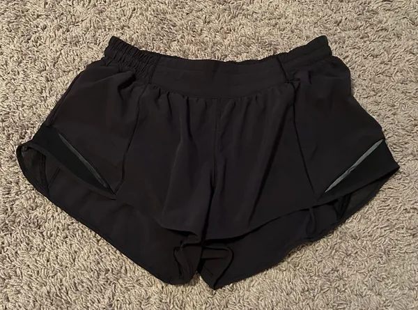 Lululemon ‼️ Hotty Hot Short II 2.5"‼️ - Image 5