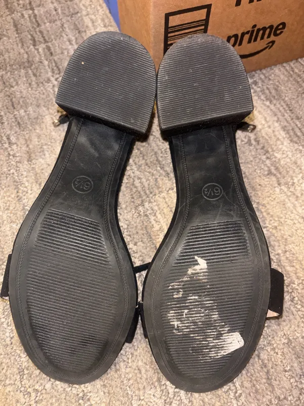 Black heels - Image 2