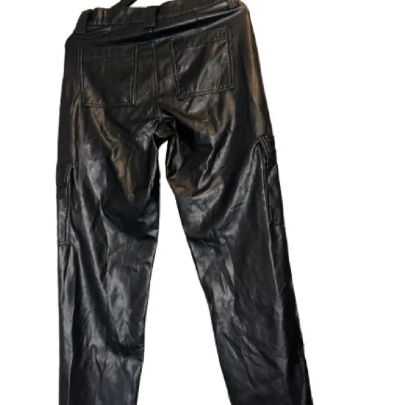 American Eagle Outfitters women’s Black Cargo Pants - Image 4