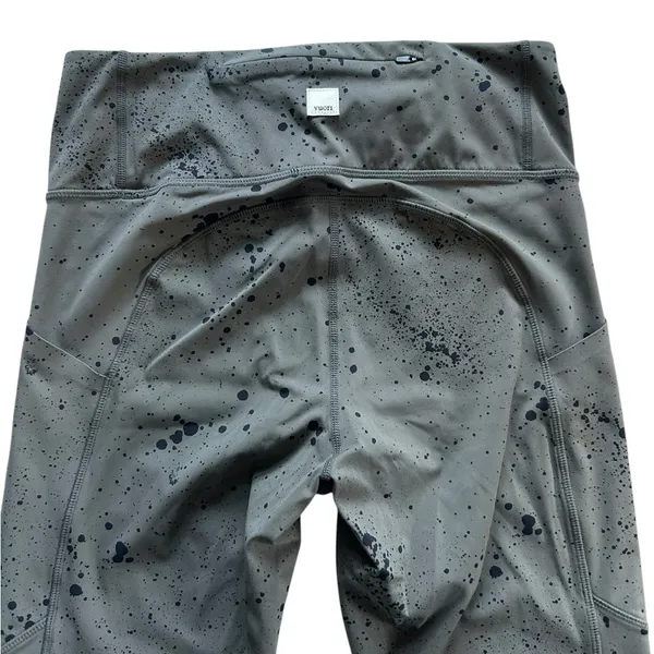 Vuori STRIDE LEGGING Oregano Splatter Size Small Activewear Athletic Athleisure - Image 14