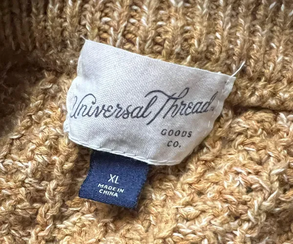 Universal Threads Tan Knit Sweater - Image 9