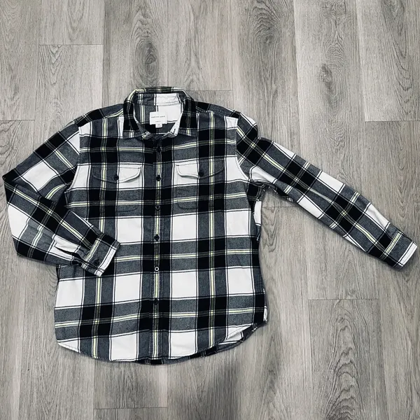 American Eagle Men’s Classic Fit Button Down Plaid Flannel Shirt Large - Image 5