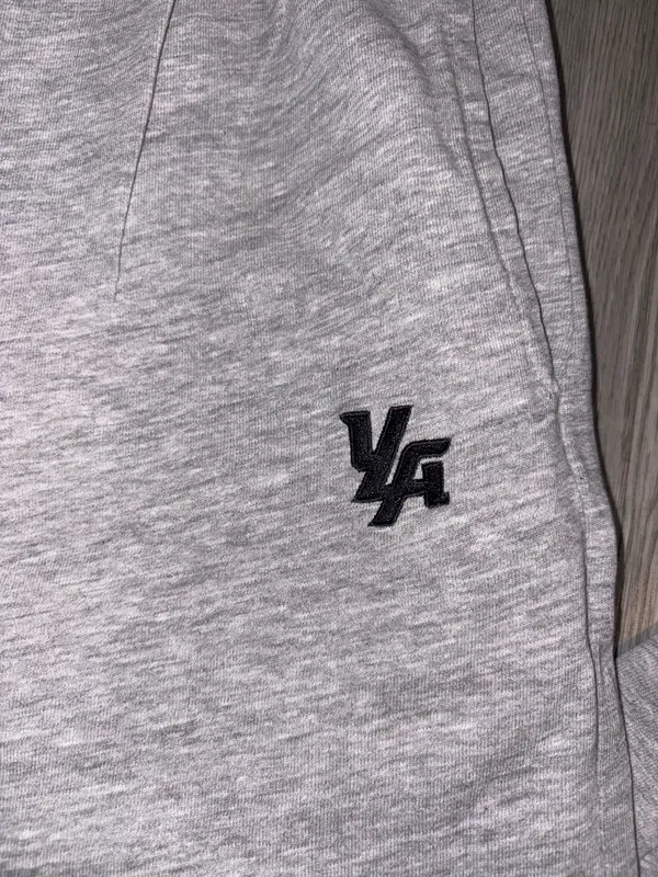 Young LA Gray Heather Sweatpants Size M - Image 2