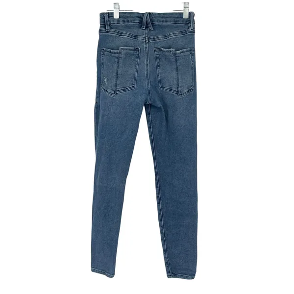 Good American Good Waist Crop Distressed Medium Wash Indigo‎ 139 jeans size 2/26 - Image 2