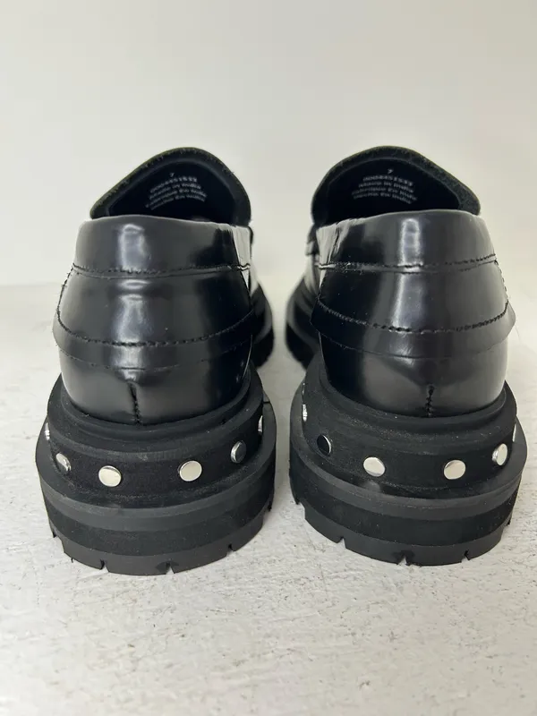 Free People Shoes Black Slip-On Velvet size 7 - Image 5