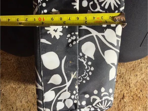 thirty-one Black Floral Lunch Bag with Pink Name Embroidery - Image 5