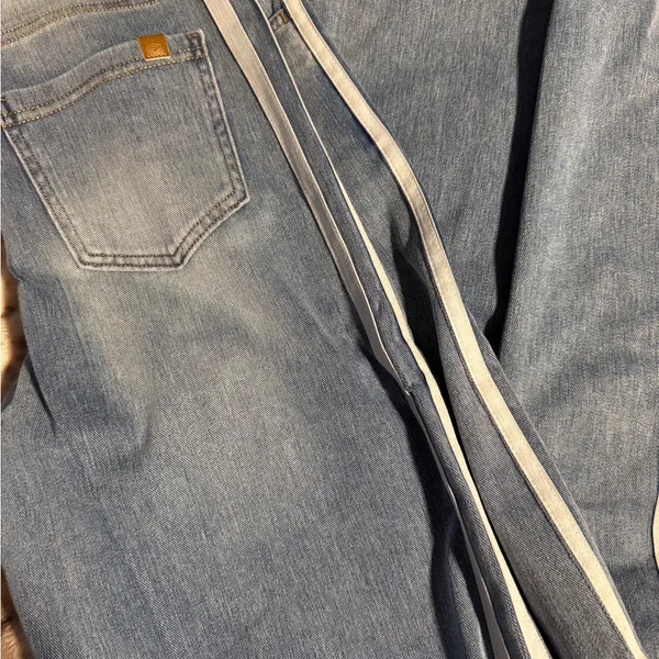 Halara flex stretchy wide leg jeans - Image 2