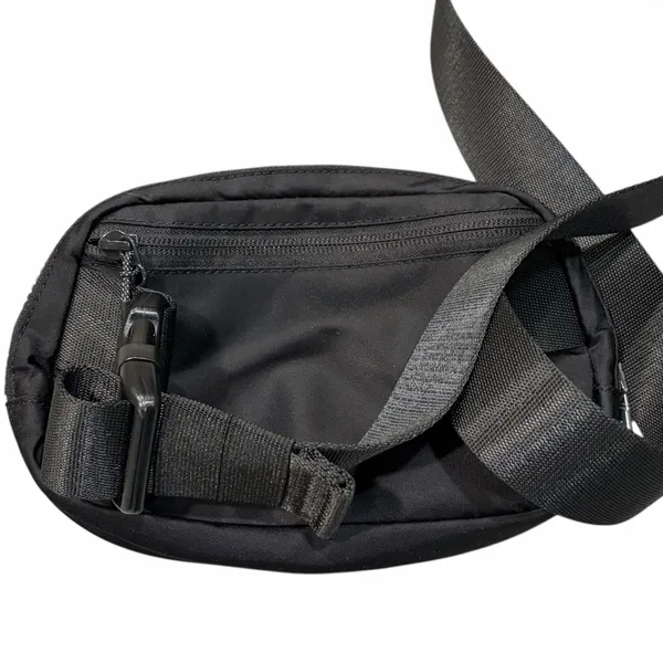 Lululemon Black 1L Everywhere Belt Bag Fanny Pack Waist Pack Bag - Image 3