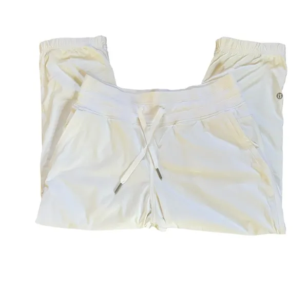 Lululemon Dance Studio Crop Pants Womens Size 4 White Pull On - Image 4