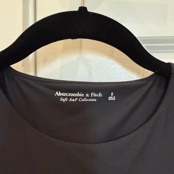 Abercrombie & Fitch Black Soft Collection Top - Image 3