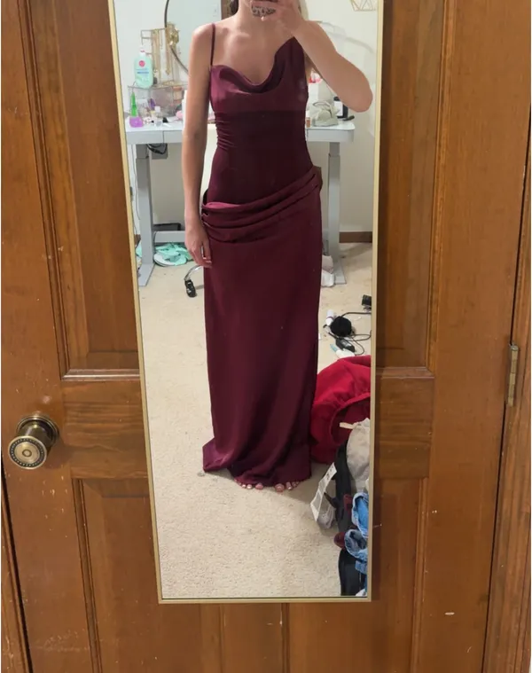 maroon peppermayo prom dress - Image 2