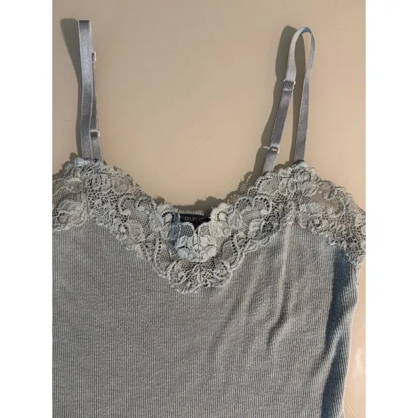 Y2K Vintage Sz PXS Gray Banana Republic Lace Trim Form-fitting Cami ribbed - Image 3