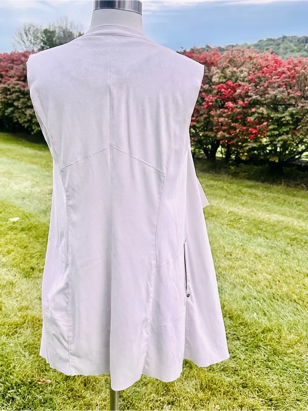 Forever 21 Suede-like Vest - Image 11