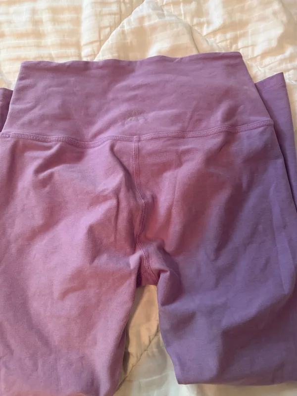 Lavender Beyond Yoga  Leggings - Image 4