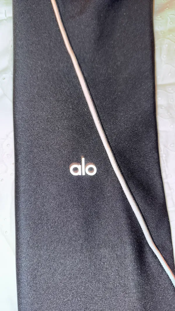 Alo Airlift Yoga High-Waisted Haven Leggings - Image 4