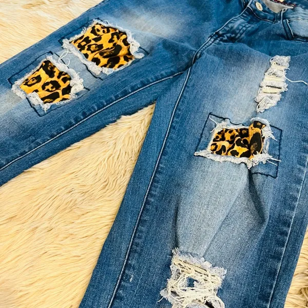 Lucky Blessed Jeans Leopard Print Mid Rise Straight Blue Women Size 6 #4 - Image 10