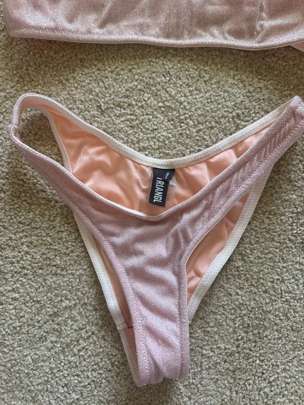 Light pink sparkle triangl set - Image 2