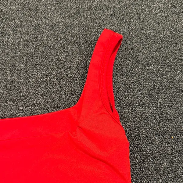 Red Women's Top Size M - Image 3