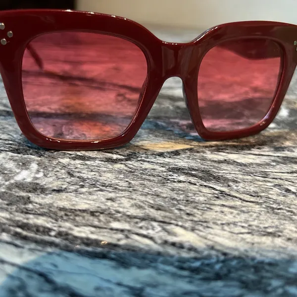 Stylish Red Sunglasses with Red Lens - Image 8
