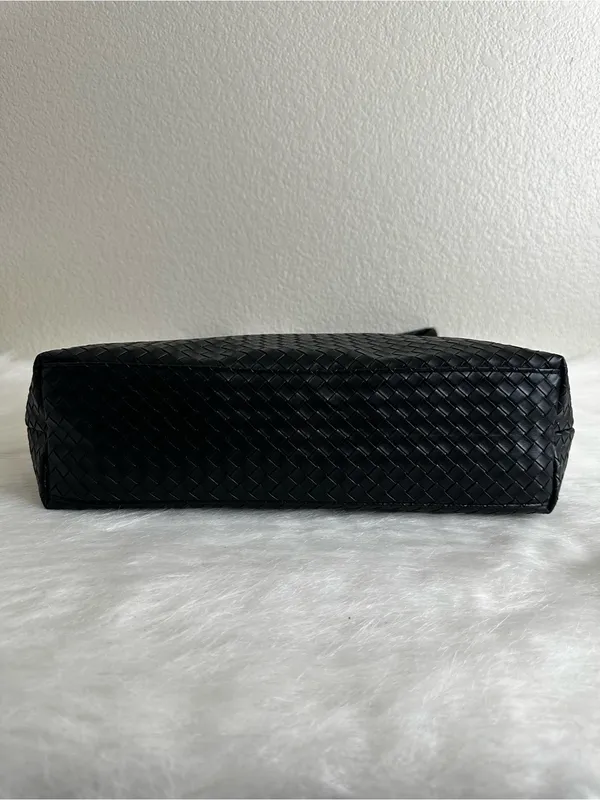 NWT Ulta Beauty Black Woven Knot Handle Hobo Shoulder Bag - Image 8