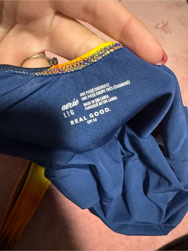Aerie swim - Image 9