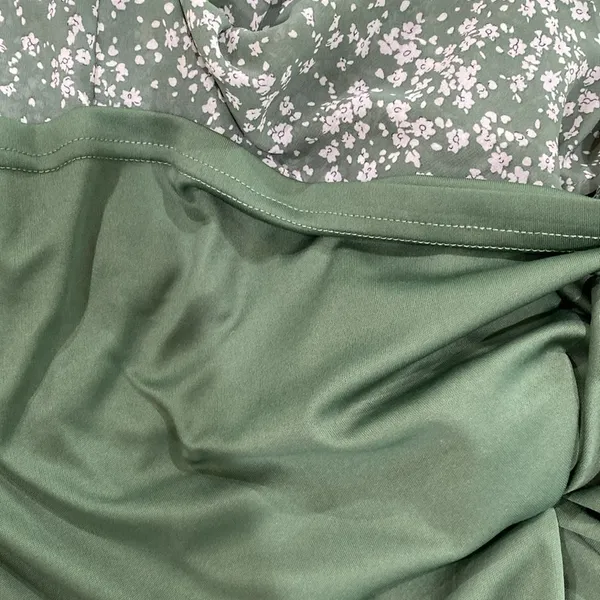 Jodifl green ditsy floral boho dress size small - Image 6