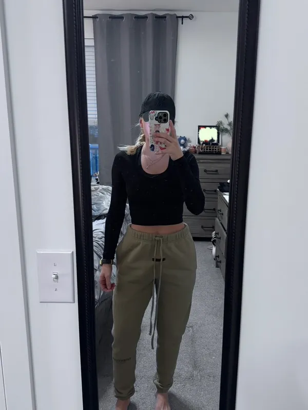 Essential Fear of God s Joggers Size M - Image 7