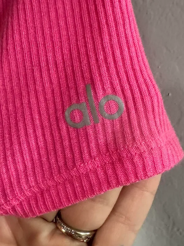 Alo Yoga Ribbed Manifest Top - Image 3