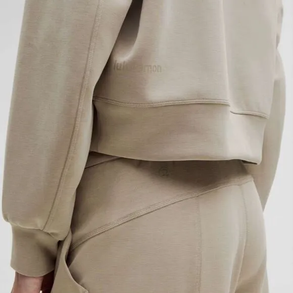 Lululemon Women’s 12 Crewneck Sweatshirt Natural Beige‎ Oversized Cotton Crop - Image 5