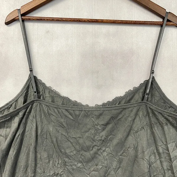 Maurices Cami Tank Top Women XXL Gray Crinkle Lace‎ Trim Coquette Fairy Grunge - Image 6