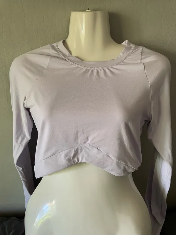 Alphalete light purple long-sleeve crop top - Image 2