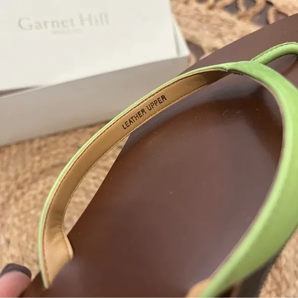 Garnet Hill Size 9 M Women Sandal Flip Flop Green Leather NIB - Image 5