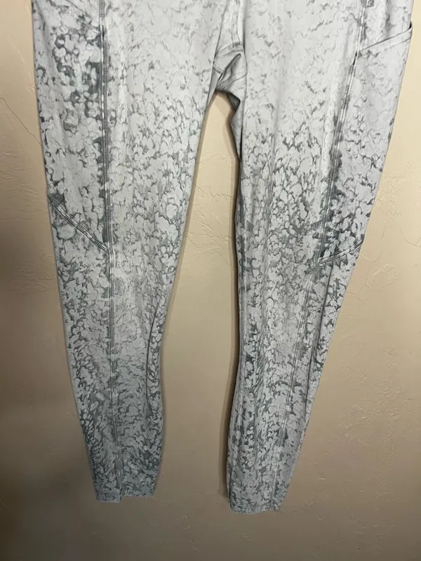 Lululemon Fast and Free High-Rise Tight 25” Marbled‎ Leggings - Image 4