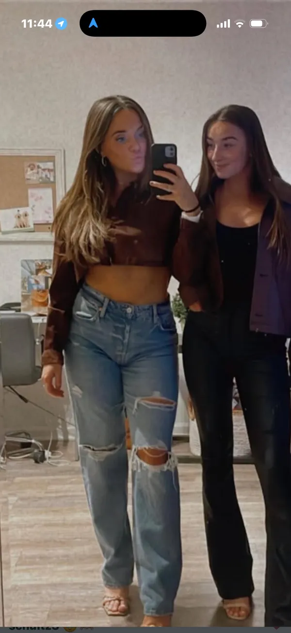 & Other Stories denim 90’s boyfriend jeans high rise distressed - Image 4
