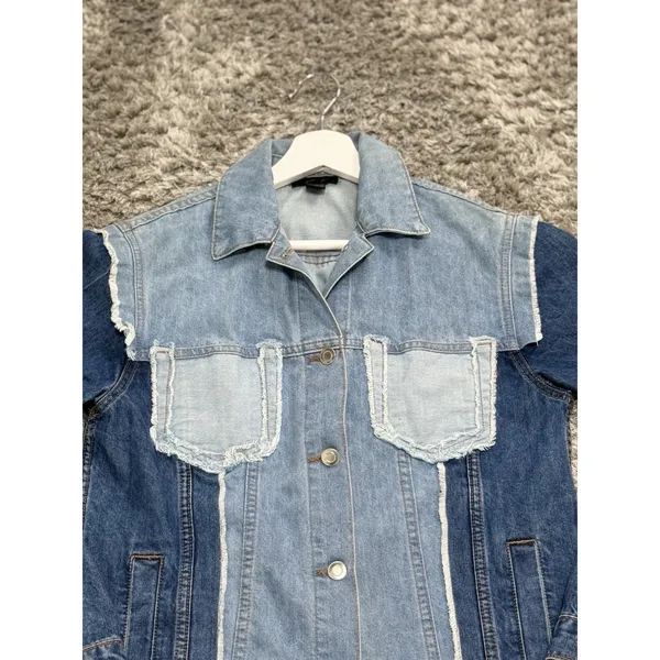 RD Style Womens Size XS Patchwork Denim Jacket Two Tone Blue Raw Hem Distressed - Image 4
