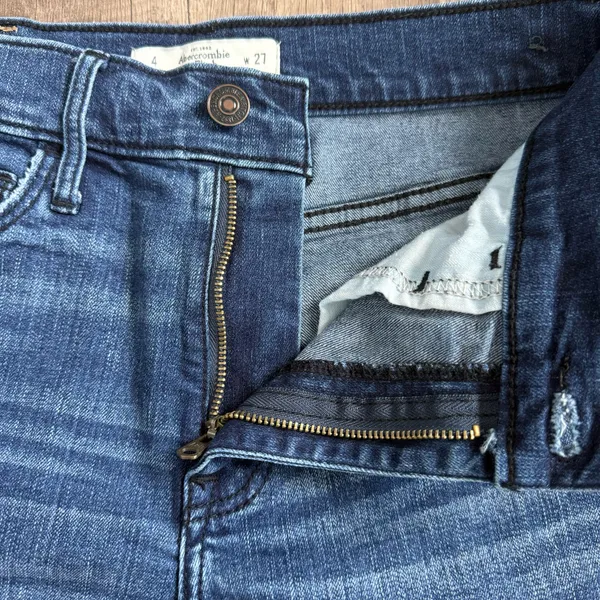 Abercrombie & Fitch W27 Frayed Denim Cutoff Shorts - Image 4