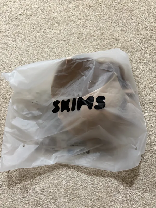SKIMS Fits Everybody Bra T-Shirt - Image 2