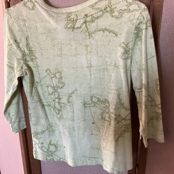 FINAL MARKDOWN Cherokee Green graphic Tee medium - Image 3