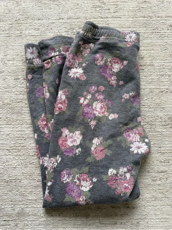 Abercrombie & Fitch Gray Floral Jogger Pants (Size Small) - Image 3