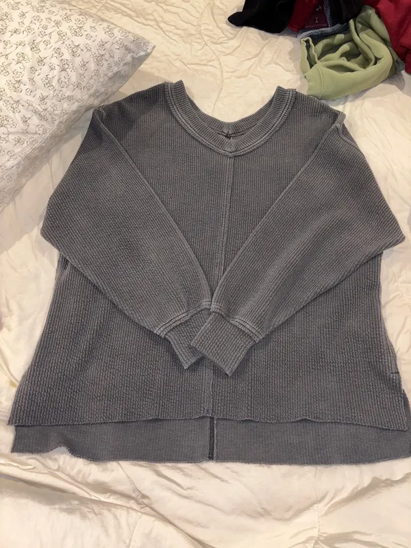 Aerie Wonder Textured V-Neck Sweatshirt - Image 3