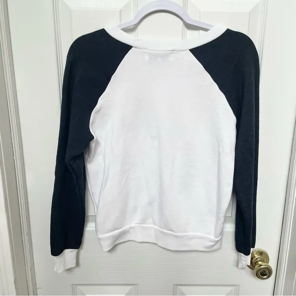 WILDFOX SNOW BUM made in LA long sleeve jumper XS - Image 6