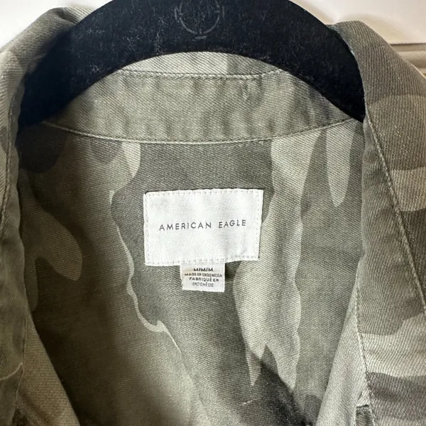 AMERICAN EAGLE Camo Camouflage Shirt Jacket Shacket Size Medium Green - Image 5