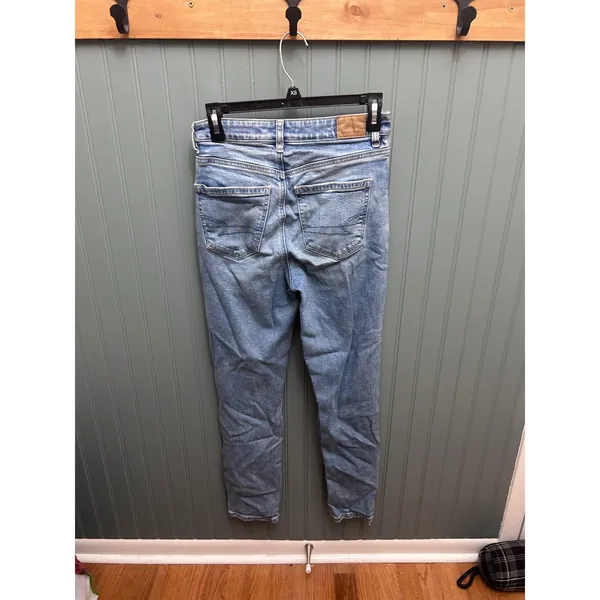 American Eagle Mom Jeans Light Wash Distressed Ripped High Rise Size 2 Regular - Image 6