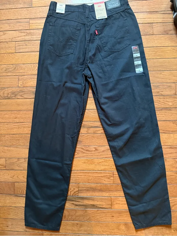 Levi's High Waisted Black Cotton Mom Jeans NWT Size 30x30 (10) Tapered Leg Denim - Image 3