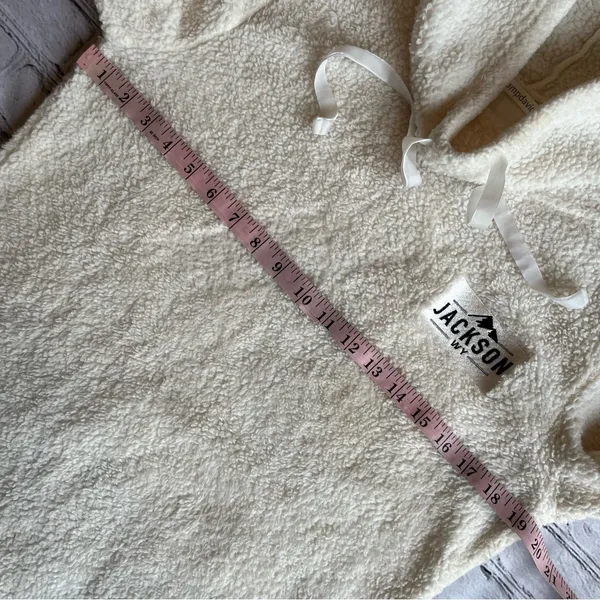 Jackson Hole Wyoming Ivory Fleece Cowl Neck Top Ski & Snowboard Winter Resort - Image 12