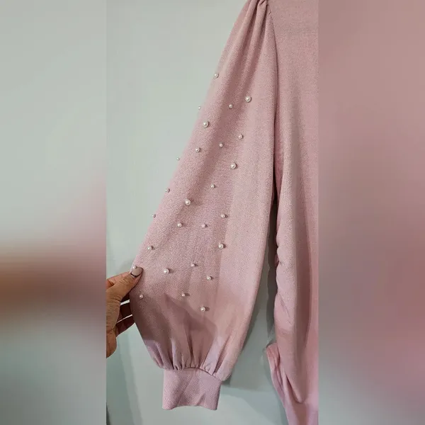 MATERNITY Skönhet Pullover Sweater with Pearls on Sleeves - Image 3