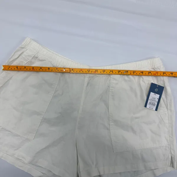 Universal Thread Womens XXL White Linen Blend Elastic Waist Patch Pocket Shorts - Image 3